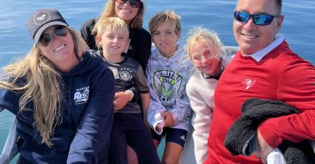 Dein Au pair Vertrag au pair mit gastfamilie auf einem boot